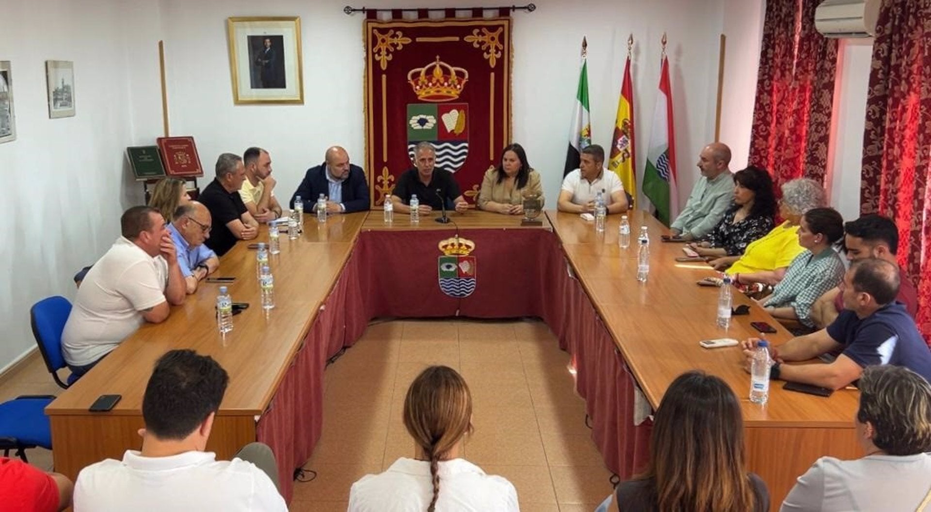 La Plataforma de la N-430 convoca una manifestación en Santa Amalia el 24 de junio para exigir "soluciones inmediatas" La Plataforma de la N-430 convoca una manifestación en Santa Amalia el 24 de junio para exigir "soluciones inmediatas"