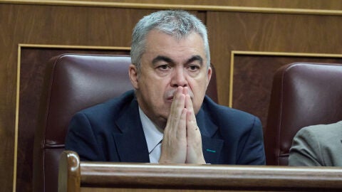 Santos Cerdán afirma que el lunes entregará el acta de diputado e insinúa que todo es un montaje Santos Cerdán afirma que el lunes entregará el acta de diputado e insinúa que todo es un montaje