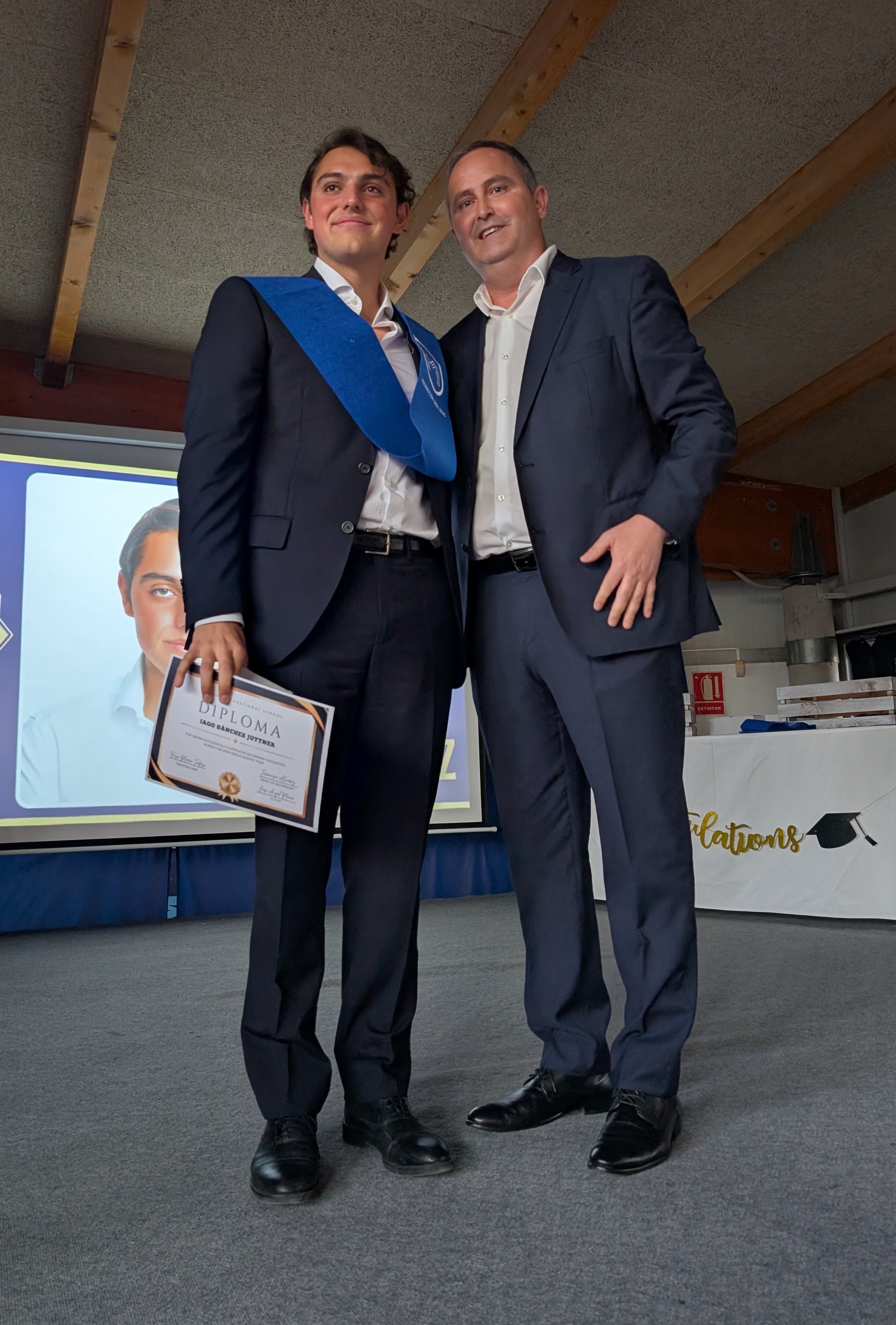 Iago Sánchez, estudiante de Sax, logra la nota más alta de las PAU 2025 en la Comunitat Valenciana Iago Sánchez, estudiante de Sax, logra la nota más alta de las PAU 2025 en la Comunitat Valenciana