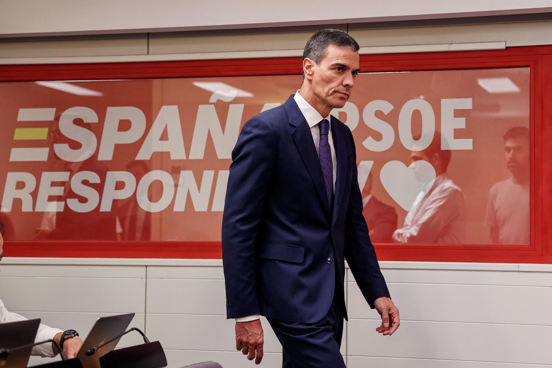 Sánchez reúne este lunes a la ejecutiva del PSOE por primera vez tras la dimisión de Cerdán y el escándalo del informe de la UCO Sánchez reúne este lunes a la ejecutiva del PSOE por primera vez tras la dimisión de Cerdán y el escándalo del informe de la UCO