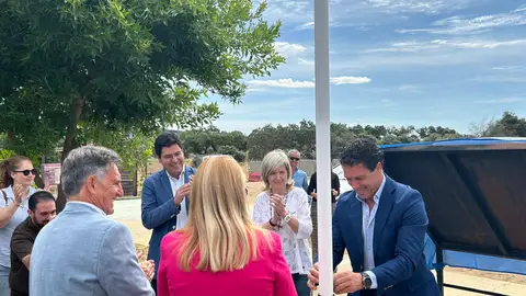 Bazaga anuncia un programa de formación en socorrismo para reforzar la seguridad en las playas con Bandera Azul Bazaga anuncia un programa de formación en socorrismo para reforzar la seguridad en las playas con Bandera Azul