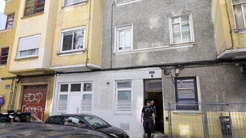Edificio de la calle San Isidoro en el que se cometi&oacute; el crimen