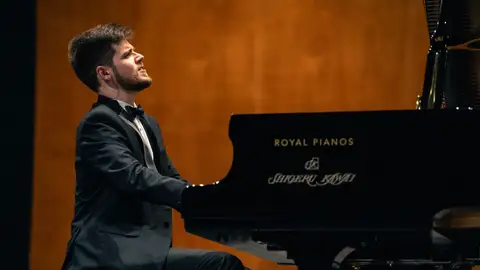 El pianista serbio Bogdan Dugalic, brillante ganador del ‘II Concurso Internacional de Piano Ciudad de Málaga’ El pianista serbio Bogdan Dugalic, brillante ganador del ‘II Concurso Internacional de Piano Ciudad de Málaga’