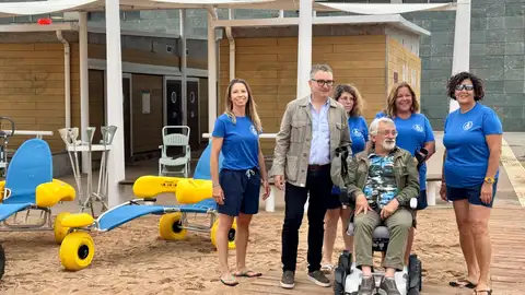 Arranca el servicio diario de playas accesibles en Gijón Arranca el servicio diario de playas accesibles en Gijón