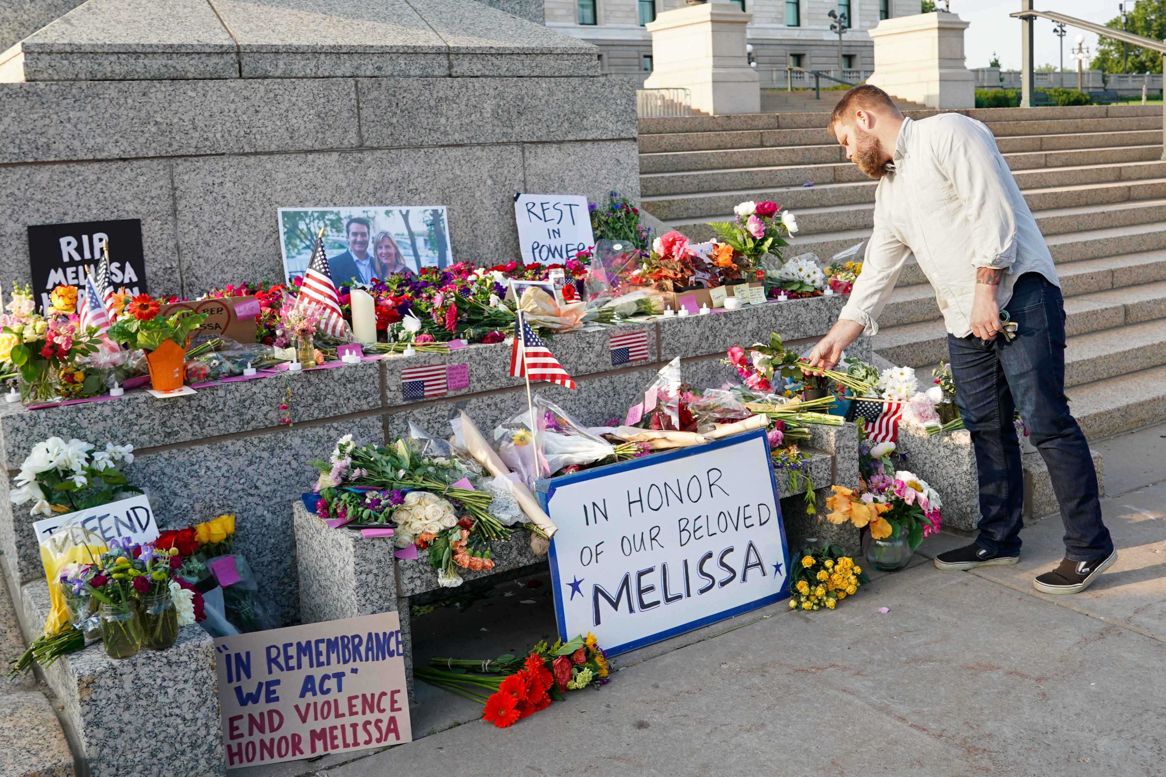 Detenido el sospechoso del asesinato de la congresista de Minnesota Melissa Hortman y su marido Detenido el sospechoso del asesinato de la congresista de Minnesota Melissa Hortman y su marido