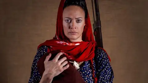 Marta Viera en la obra teatral 'Sahara. La Barca del desierto' Marta Viera en la obra teatral 'Sahara. La Barca del desierto'