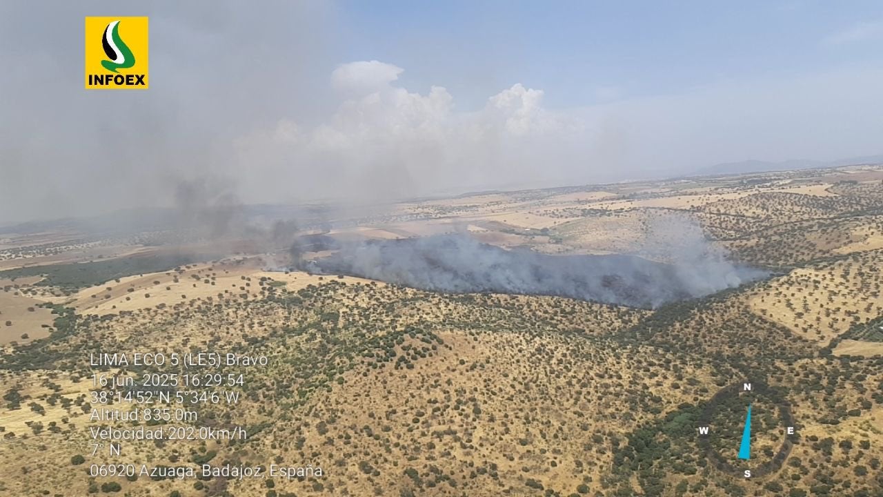 El Plan Infoex desactiva el nivel 1 de peligrosidad en dos incendios forestales en Granja de Torrehermosa y Alcántara El Plan Infoex desactiva el nivel 1 de peligrosidad en dos incendios forestales en Granja de Torrehermosa y Alcántara