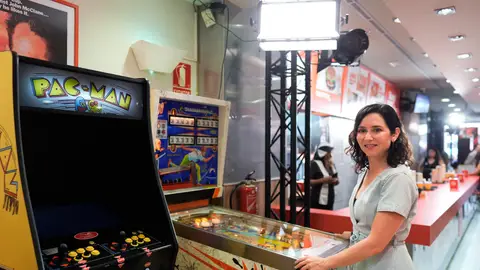 Ayuso rechaza una moción de censura contra Sánchez y denuncia sus prácticas "chavistas" Ayuso rechaza una moción de censura contra Sánchez y denuncia sus prácticas "chavistas"