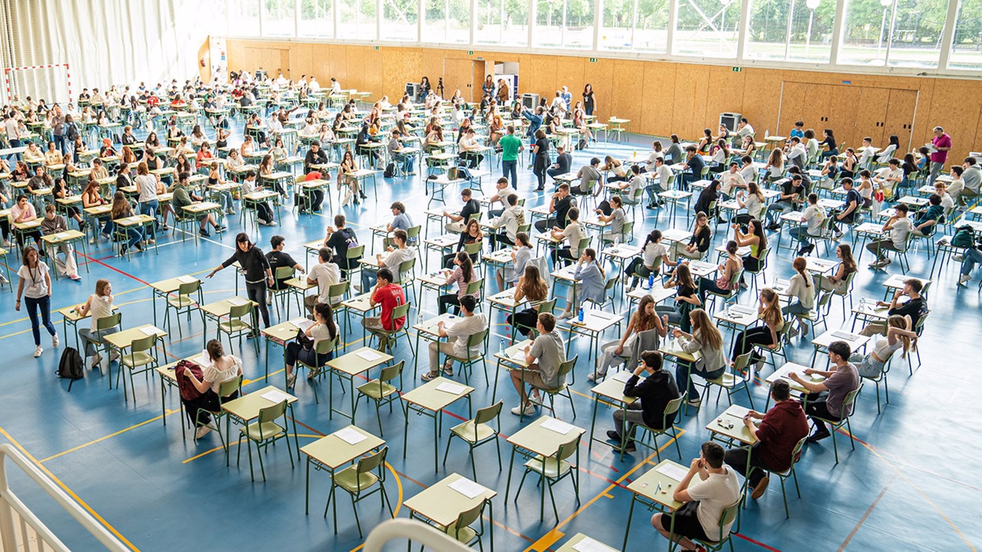 Aprueba el 97,57% de los alumnos presentados a la PAU en La Rioja con una nota media de 7,4 Aprueba el 97,57% de los alumnos presentados a la PAU en La Rioja con una nota media de 7,4