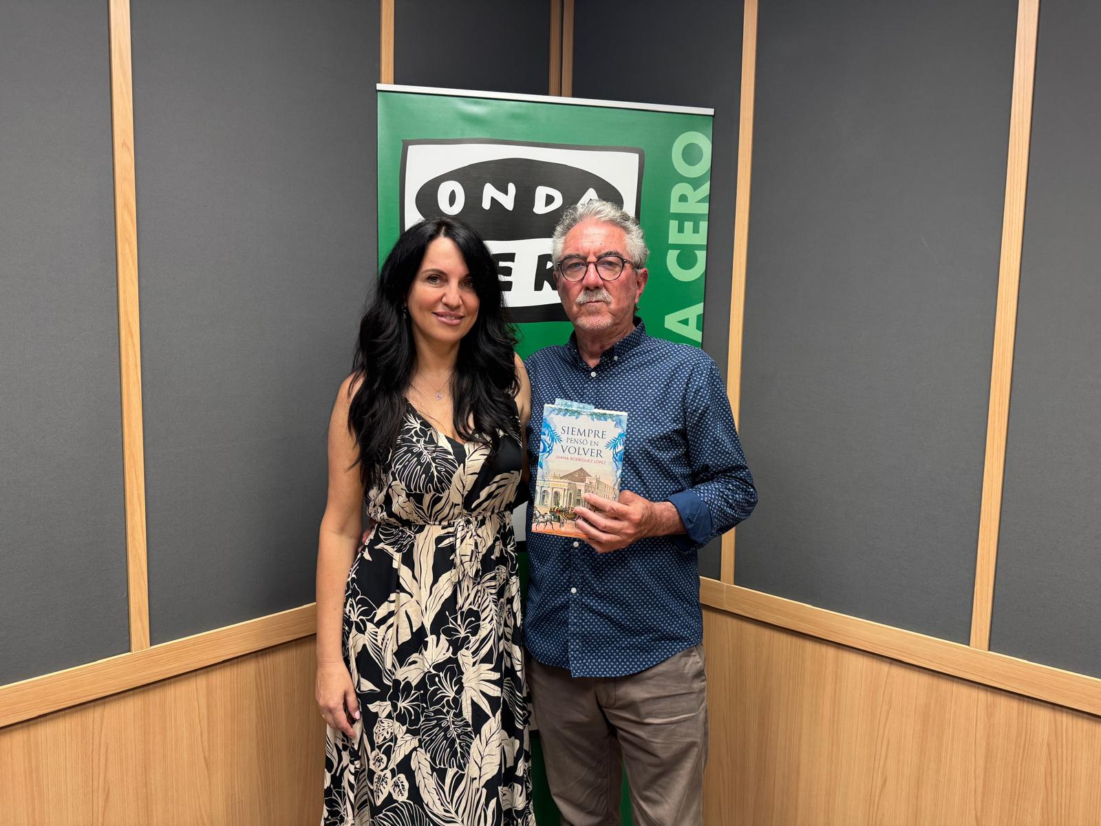 “Siempre pensó en volver”, la nueva novela de Juana Rodríguez López, es la apuesta literaria de hoy en Más de uno Alicante “Siempre pensó en volver”, la nueva novela de Juana Rodríguez López, es la apuesta literaria de hoy en Más de uno Alicante