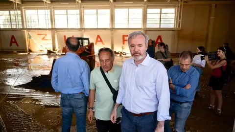 Azcón durante su visita a Azuara Azcón durante su visita a Azuara