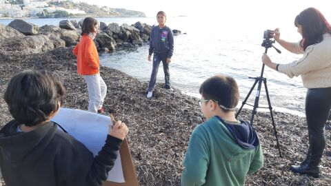 Los alumnos del CEIP Poeta Marià Villangómez grabaron su propio documental Los alumnos del CEIP Poeta Marià Villangómez grabaron su propio documental