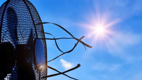 Siete localidades extremeñas se sitúan entre las diez más calurosas del país en la madrugada de este martes Siete localidades extremeñas se sitúan entre las diez más calurosas del país en la madrugada de este martes