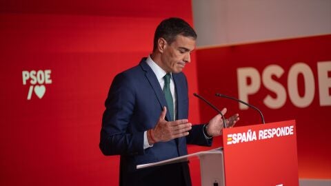 El secretario general del PSOE y presidente del Gobierno, Pedro S&aacute;nchez, durante una rueda de prensa, en la sede del PSOE de la calle Ferraz, a 16 de junio de 2025, en Madrid (Espa&ntilde;a). 