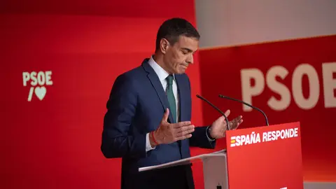 El secretario general del PSOE y presidente del Gobierno, Pedro Sánchez, durante una rueda de prensa, en la sede del PSOE de la calle Ferraz, a 16 de junio de 2025, en Madrid (España). El secretario general del PSOE y presidente del Gobierno, Pedro Sánchez, durante una rueda de prensa, en la sede del PSOE de la calle Ferraz, a 16 de junio de 2025, en Madrid (España).