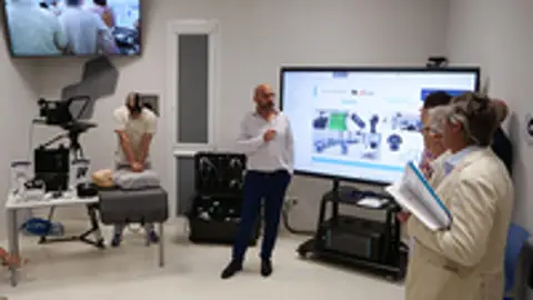 Tecnología avanzada para aplicar a la docencia: Ciencias de la Salud estrena una nueva Aula Noticias