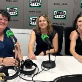 Cristina Palazón y Amparo Zapata, directora y jefa de estudios de la Escuela Oficial Idiomas de Benidorm.