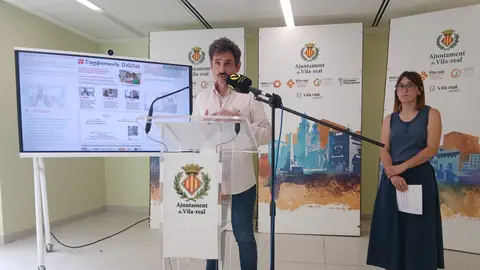 El concejal de Salud y Servicios Sociales, Toni Marín, ha presentado el Campamento Digital. El concejal de Salud y Servicios Sociales, Toni Marín, ha presentado el Campamento Digital.
