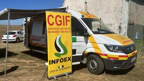 El Plan Infoex activa el nivel 1 de peligrosidad en un incendio forestal en Cáceres El Plan Infoex activa el nivel 1 de peligrosidad en un incendio forestal en Cáceres
