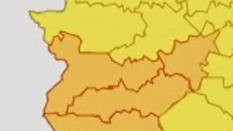 La alerta naranja por altas temperaturas se extiende este martes a toda la provincia de Badajoz La alerta naranja por altas temperaturas se extiende este martes a toda la provincia de Badajoz