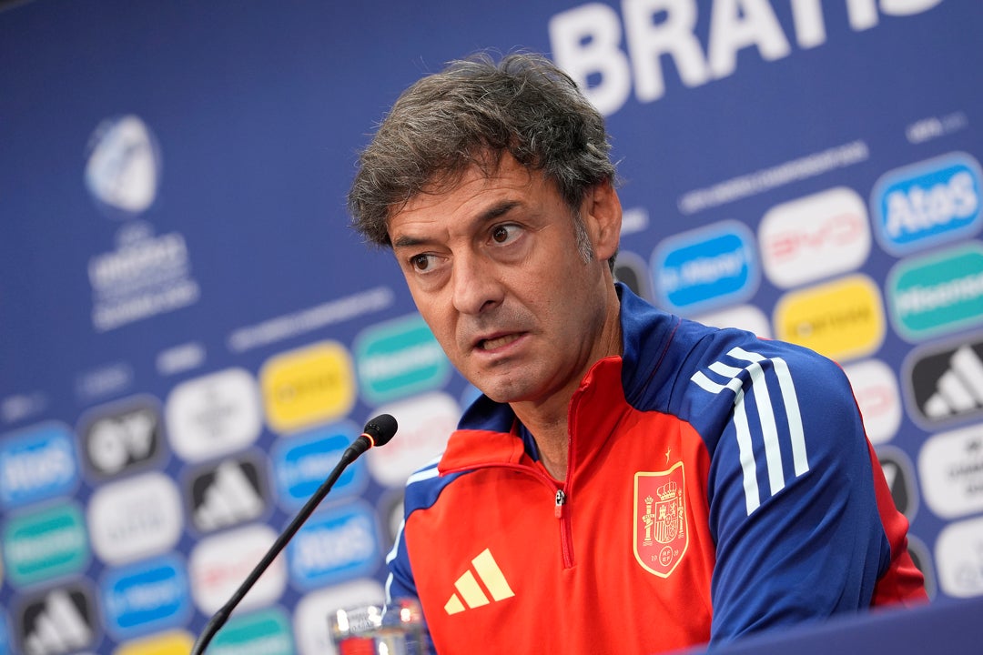 Santi Denia: "Queremos ser primeros de grupo" Santi Denia: "Queremos ser primeros de grupo"