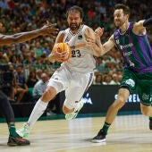El Real Madrid supera a Unicaja y se mete en la final