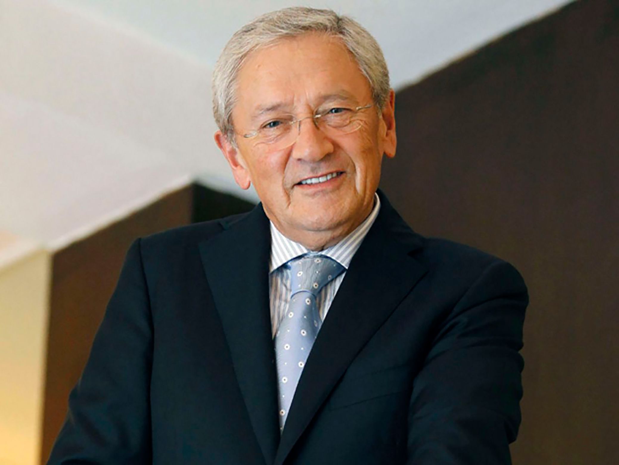 Fernando Ónega: la Transición, la radio y “mi Macondo es Mosteiro” Fernando Ónega: la Transición, la radio y “mi Macondo es Mosteiro”