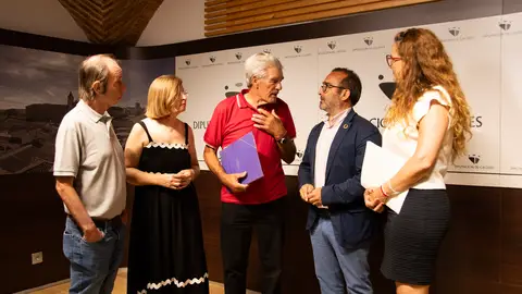 100.000 euros para la recuperación de 27 víctimas de la Guerra Civil y la Dictadura en Almoharín y Villamesías 100.000 euros para la recuperación de 27 víctimas de la Guerra Civil y la Dictadura en Almoharín y Villamesías