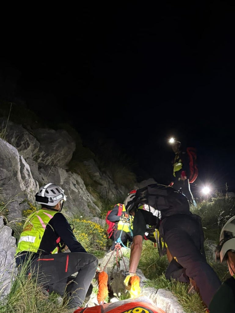 Localizan el cuerpo de un senderista holandés desaparecido ayer en Picos de Europa Localizan el cuerpo de un senderista holandés desaparecido ayer en Picos de Europa