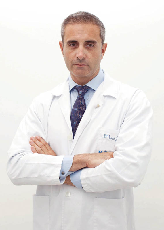 Hallan muerto al doctor Senís dentro de su coche en un aparcamiento de Castelló Hallan muerto al doctor Senís dentro de su coche en un aparcamiento de Castelló