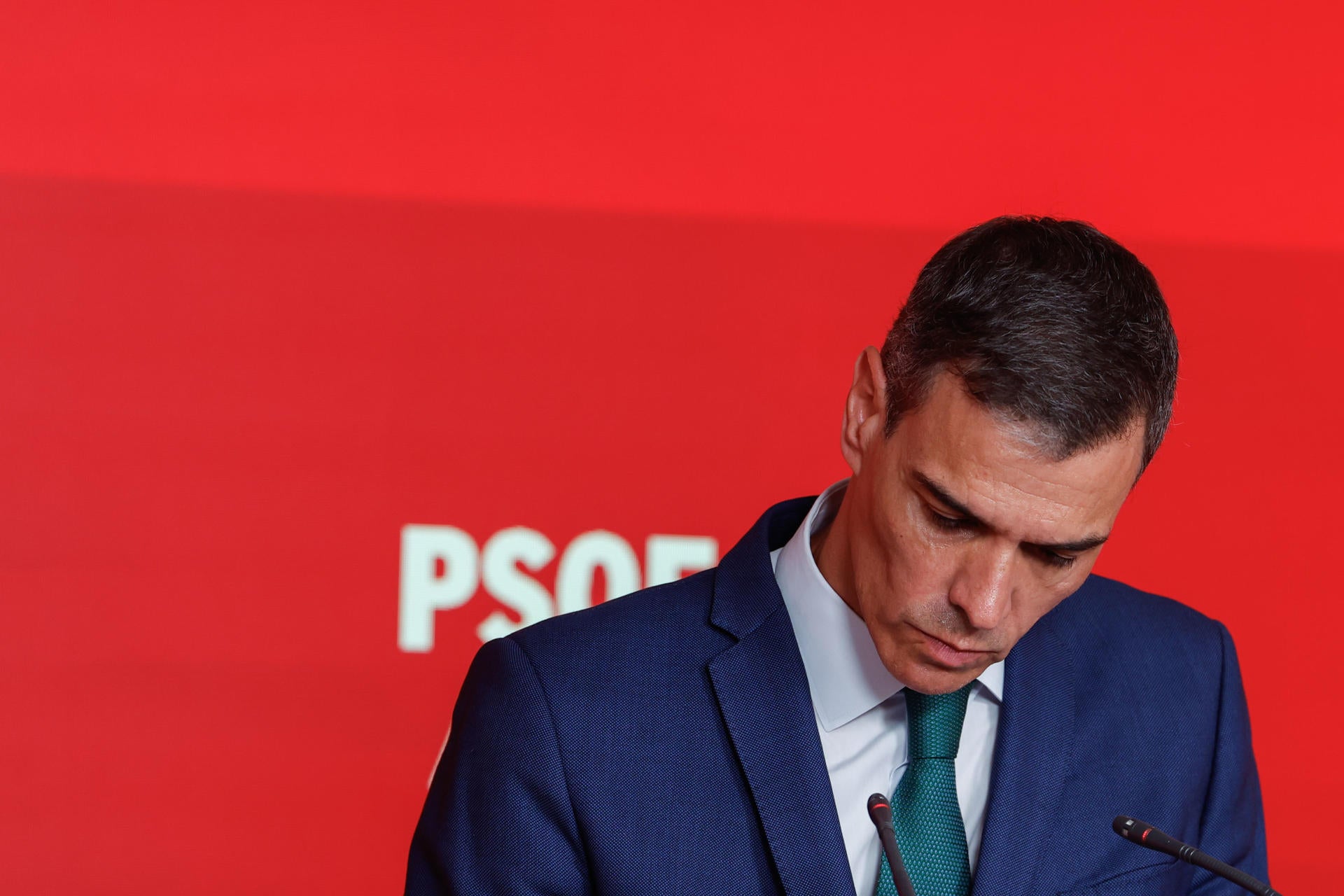 Tertulia: El entorno de Sánchez comienza a barajar su dimisión Tertulia: El entorno de Sánchez comienza a barajar su dimisión