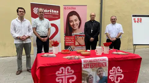 Cáritas Diocesana celebra su cuestación en 15 mesas con más de 100 voluntarios Cáritas Diocesana celebra su cuestación en 15 mesas con más de 100 voluntarios