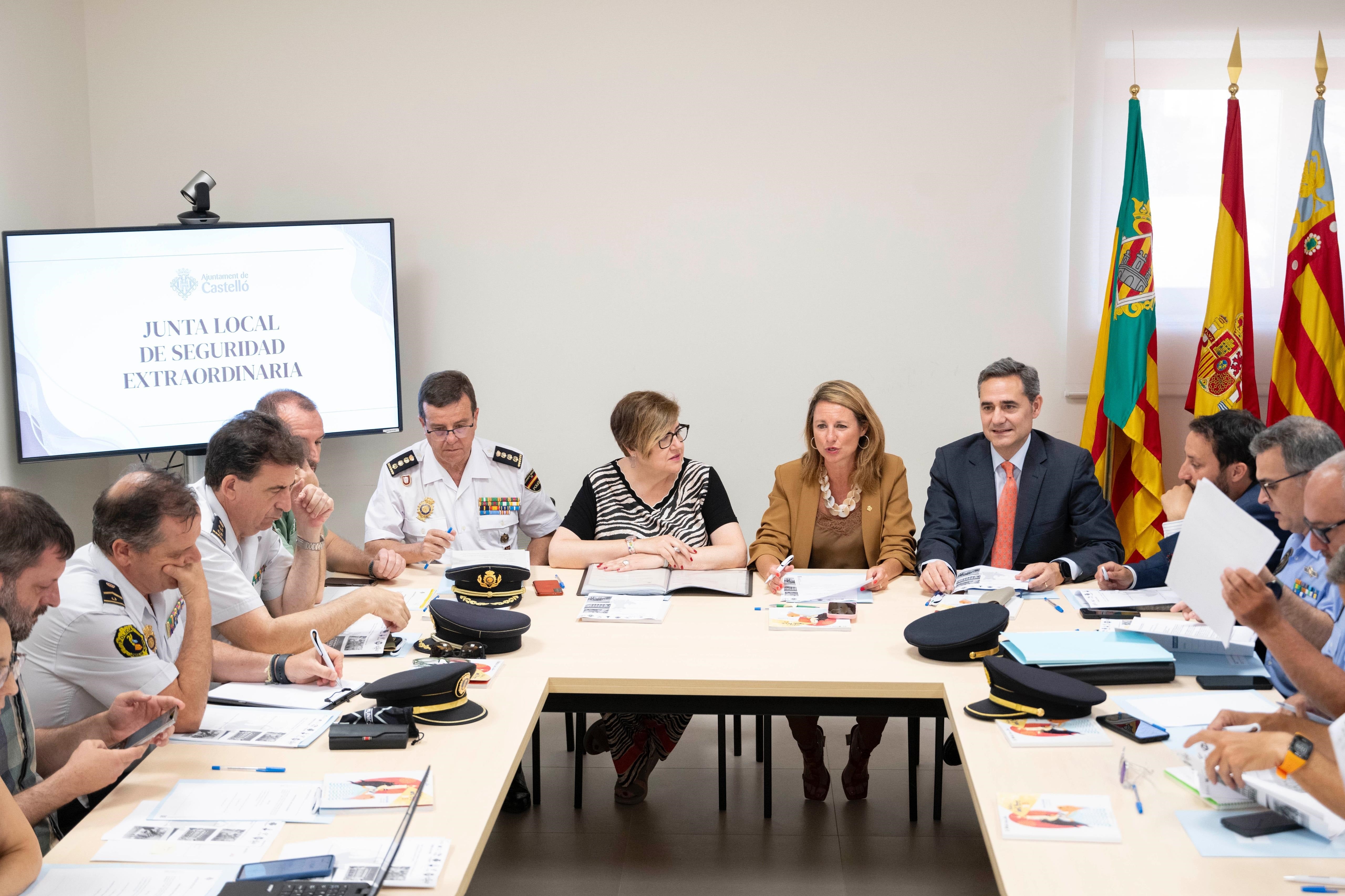 Castelló refuerza la seguridad para Sant Pere, la noche de San Juan y el XXI Congreso de Peñas de Fútbol Castelló refuerza la seguridad para Sant Pere, la noche de San Juan y el XXI Congreso de Peñas de Fútbol