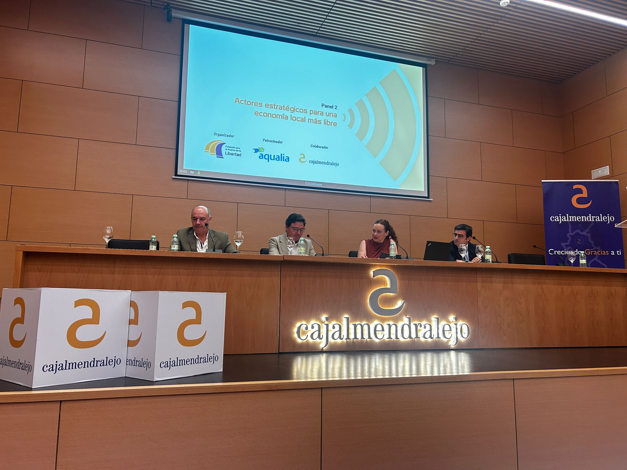 Santamaría felicita a la ciudad de Badajoz que lidera el Índice de Libertad Económica en España Santamaría felicita a la ciudad de Badajoz que lidera el Índice de Libertad Económica en España