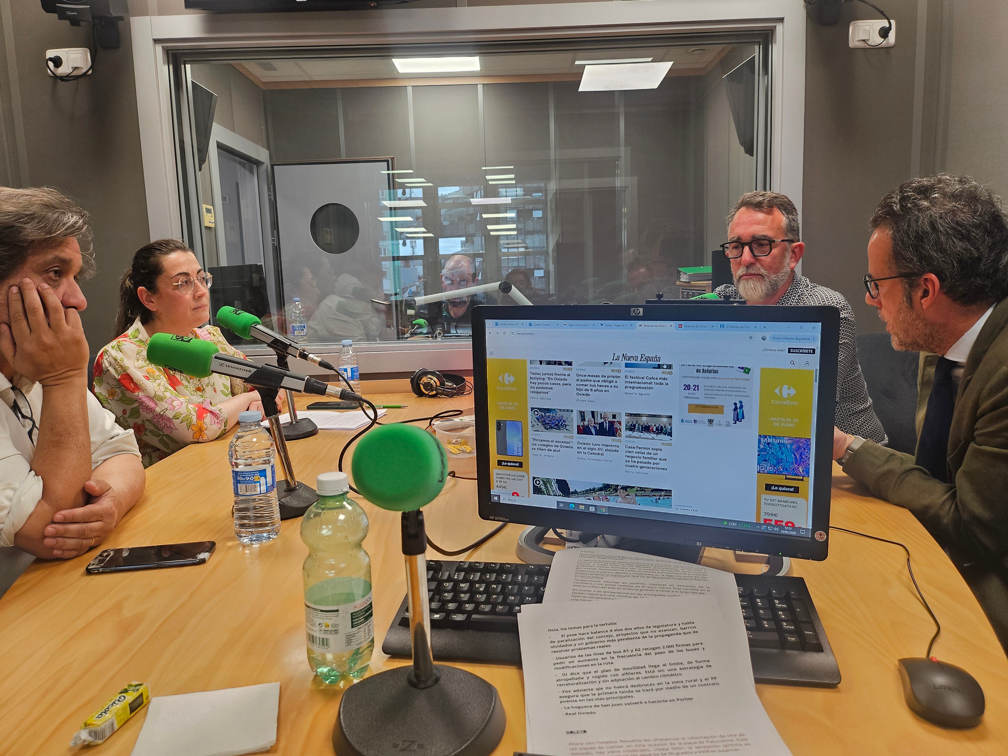 Tertulia con nuestros representantes en el Ayuntamiento Tertulia con nuestros representantes en el Ayuntamiento