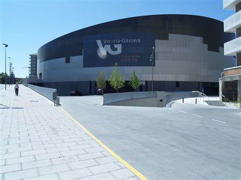 Vitoria destinará 40 millones de euros para convertir el Iradier Arena en un espacio multiusos Vitoria destinará 40 millones de euros para convertir el Iradier Arena en un espacio multiusos