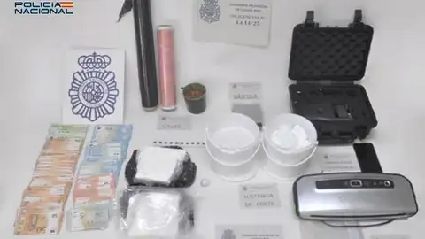 Material incautado por la Policía Nacional Material incautado por la Policía Nacional