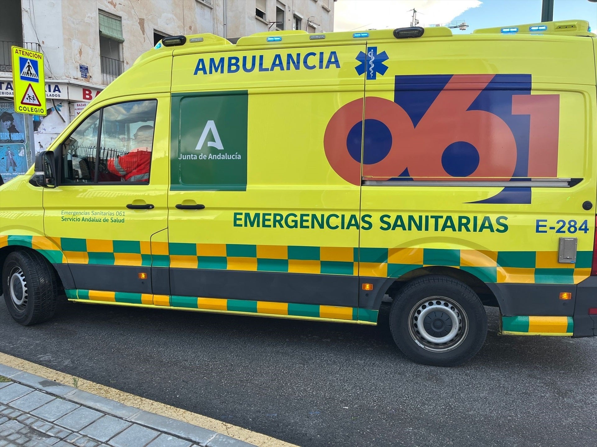 Un muerto y varios heridos por el derrumbe de una nave en construcción en un polígono de Camas Un muerto y varios heridos por el derrumbe de una nave en construcción en un polígono de Camas