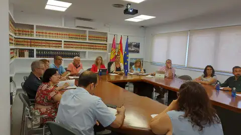 La directora general de Planificación Territorial y Urbanismo de la Consejería de Fomento, Silvia López; y la delegada provincial de Fomento, Ana Ponce ha presidido la Comisión de Urbanismo de Cuenca La directora general de Planificación Territorial y Urbanismo de la Consejería de Fomento, Silvia López; y la delegada provincial de Fomento, Ana Ponce ha presidido la Comisión de Urbanismo de Cuenca
