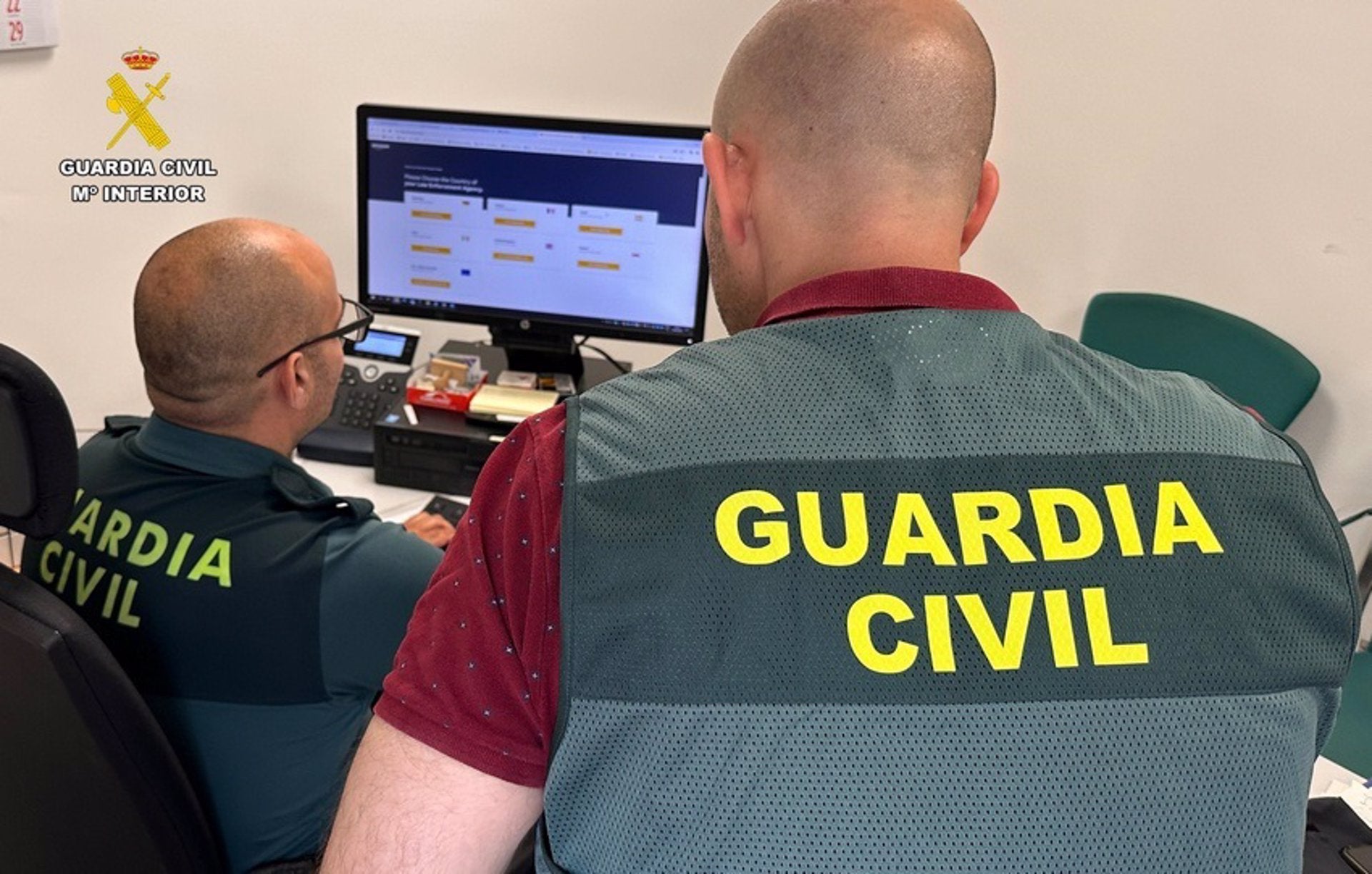Investigados tres vecinos de Puebla de la Calzada por usar tarjetas robadas o extraviadas para hacer compras Investigados tres vecinos de Puebla de la Calzada por usar tarjetas robadas o extraviadas para hacer compras