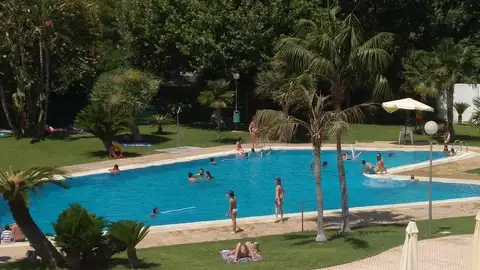 Instalaciones de la piscina de La Hípica Instalaciones de la piscina de La Hípica