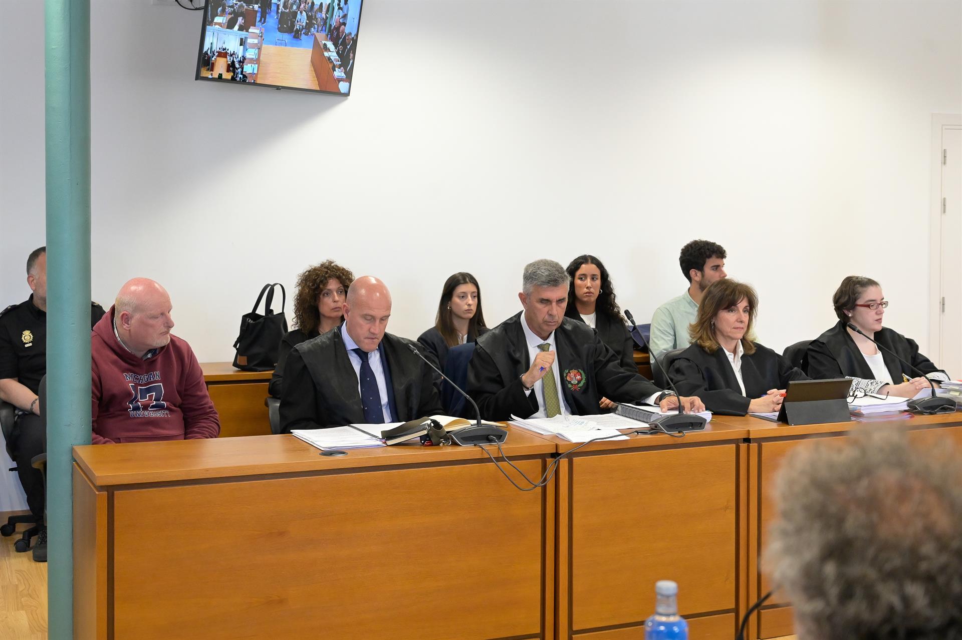 El acusado de violar y matar a Elisa Abruñedo dice que "no hay forma de justificar esto" El acusado de violar y matar a Elisa Abruñedo dice que "no hay forma de justificar esto"