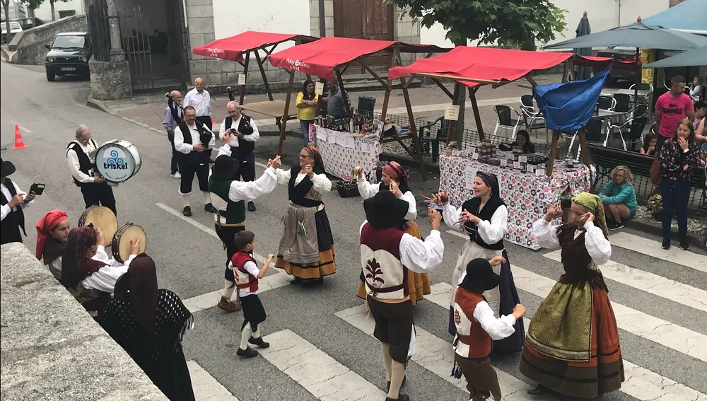 Un total de 35 stands participaran en el XIX Domingo de Mercado en Boal. Un total de 35 stands participaran en el XIX Domingo de Mercado en Boal.
