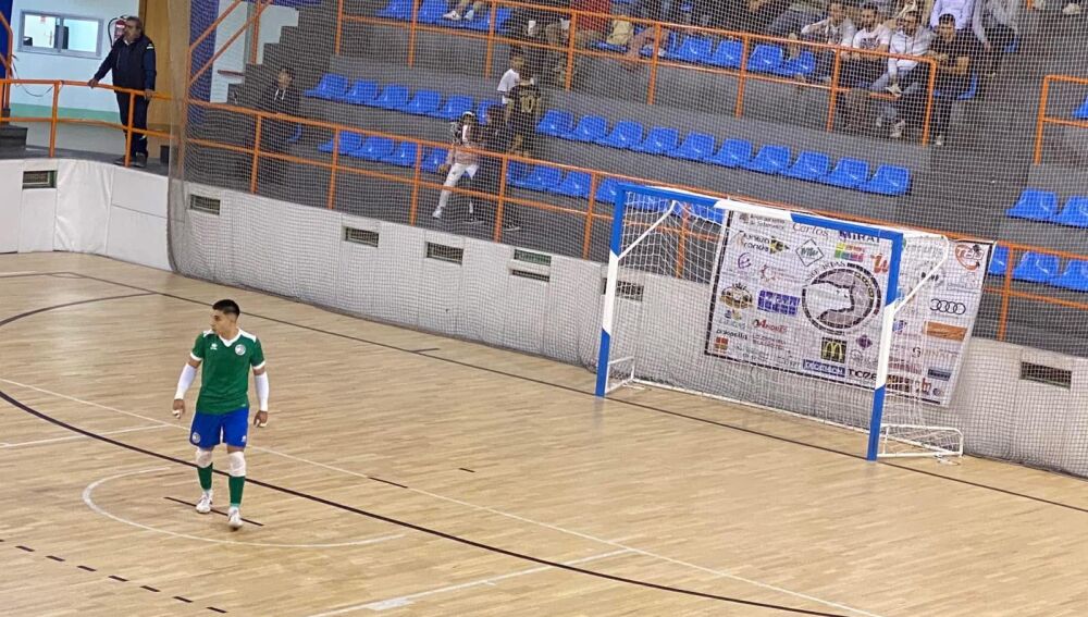 Viti, en el charro Pabellón Municipal de La Alamedilla