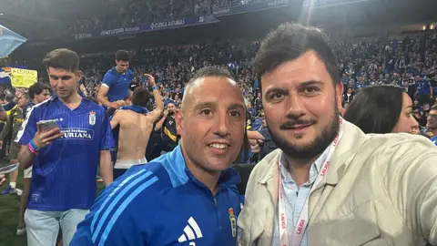 Santi Cazorla y Jorge González, 'Astu', este fin de semana en el Carlos Tartiere Santi Cazorla y Jorge González, 'Astu', este fin de semana en el Carlos Tartiere