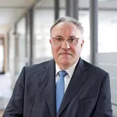 El presidente de Sidenor, José Antonio Jainaga, premio 'Joxe Mari Korta 2025' El presidente de Sidenor, José Antonio Jainaga, premio 'Joxe Mari Korta 2025'