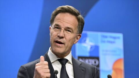 Rutte no hace excepciones y exige a España elevar el gasto militar al 3,5% del PIB Rutte no hace excepciones y exige a España elevar el gasto militar al 3,5% del PIB