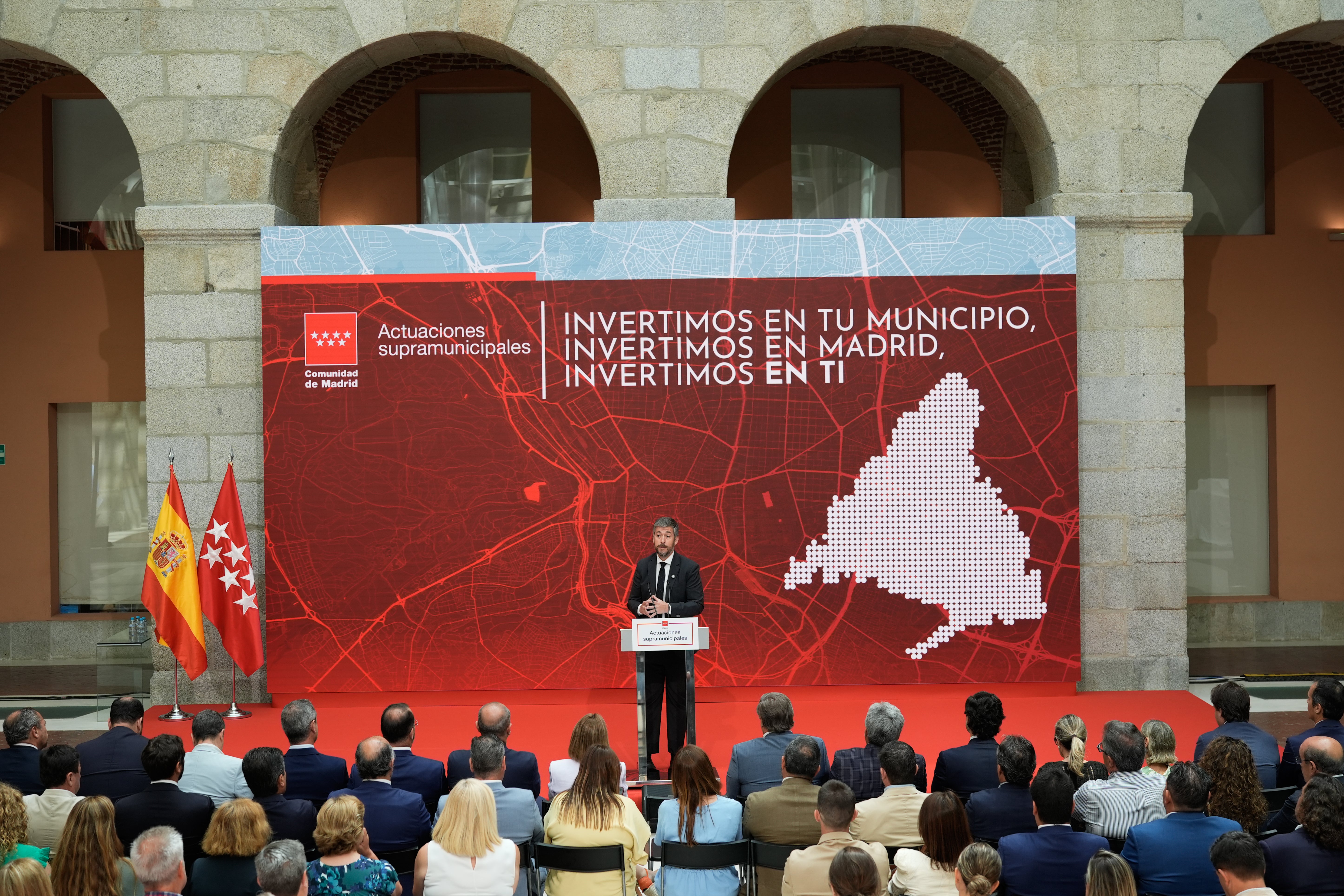 La Comunidad de Madrid destina 128 millones de euros para mejorar servicios públicos e infraestructuras en 128 municipios La Comunidad de Madrid destina 128 millones de euros para mejorar servicios públicos e infraestructuras en 128 municipios