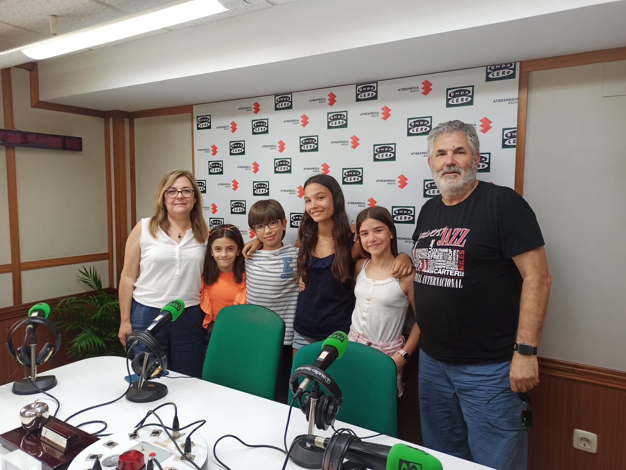 La obra de Teatro 'Volver a volar' obtiene 4 premios en el certamen celebrado en Cabezas de San Juan La obra de Teatro 'Volver a volar' obtiene 4 premios en el certamen celebrado en Cabezas de San Juan