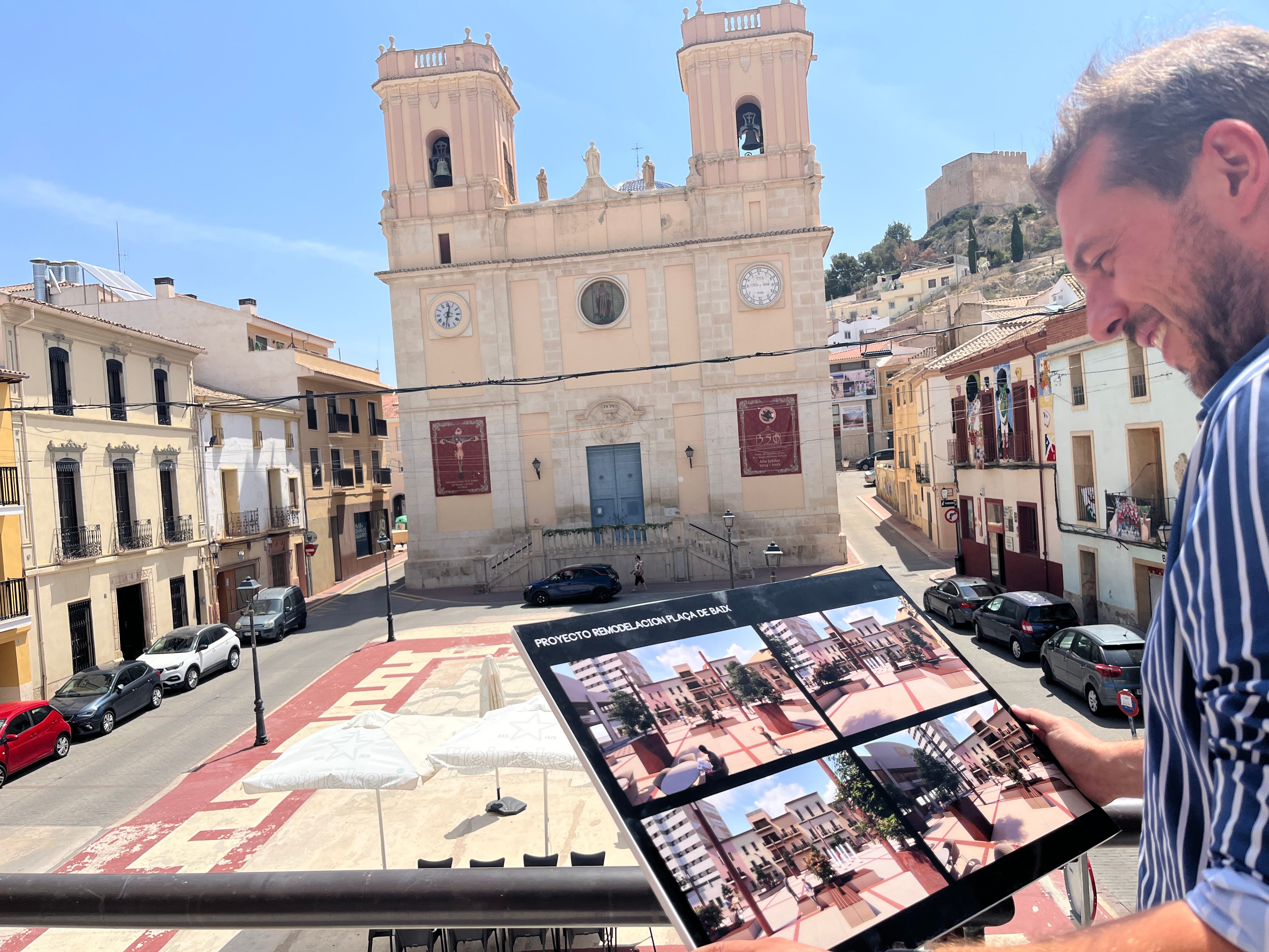 Petrer inicia las obras de reurbanización de su Plaza de Baix con un proyecto de 1,7 millones de euros Petrer inicia las obras de reurbanización de su Plaza de Baix con un proyecto de 1,7 millones de euros